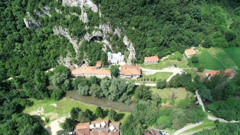 manastir-gornjak